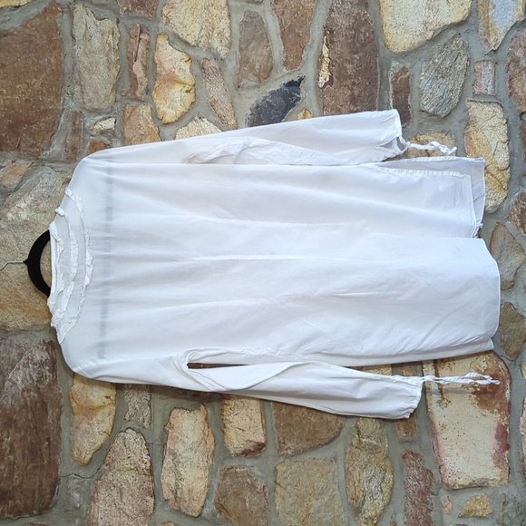 Sisley White Tunic Top with Ruffles - Picture 5 of 9